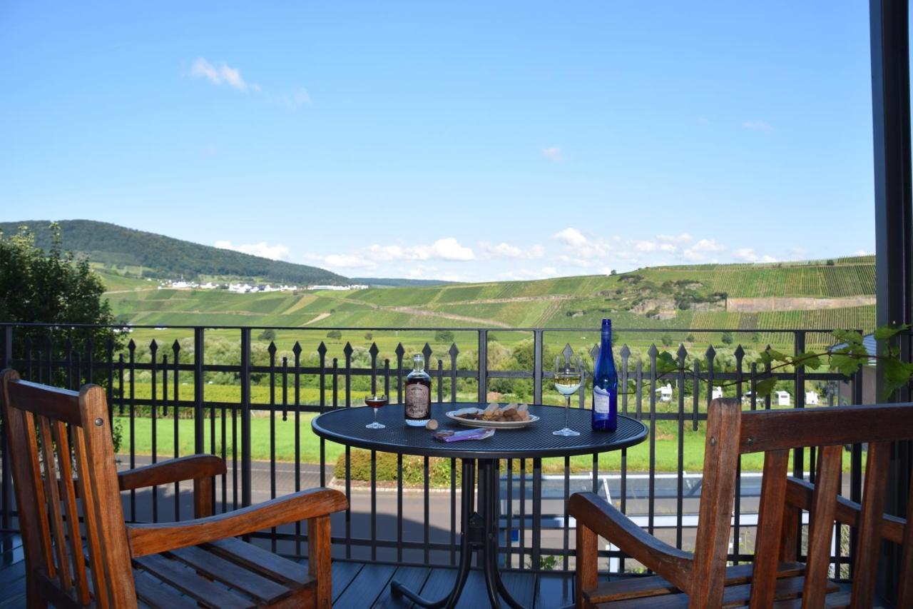The Old Gemeinde House By The Mosel River Brauneberg Dış mekan fotoğraf